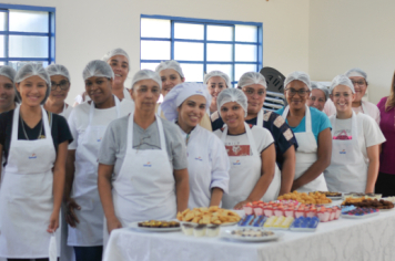 Foto - Curso de Doces para Festas SENAC / CRAS