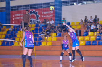 Foto - Inauguração Cadeiras - Ginásio de Esporte Félix e Pedroso