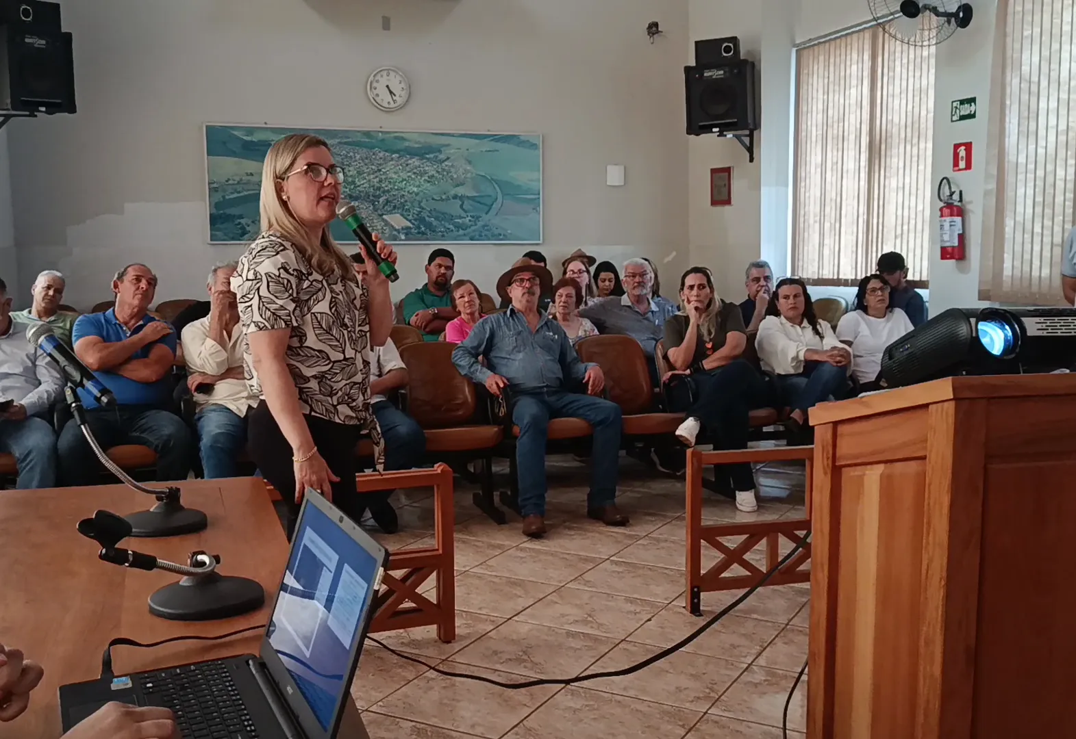 Audiência Pública apresenta projetos de pavimentação, habitação e Centro Industrial em Nova Fátima