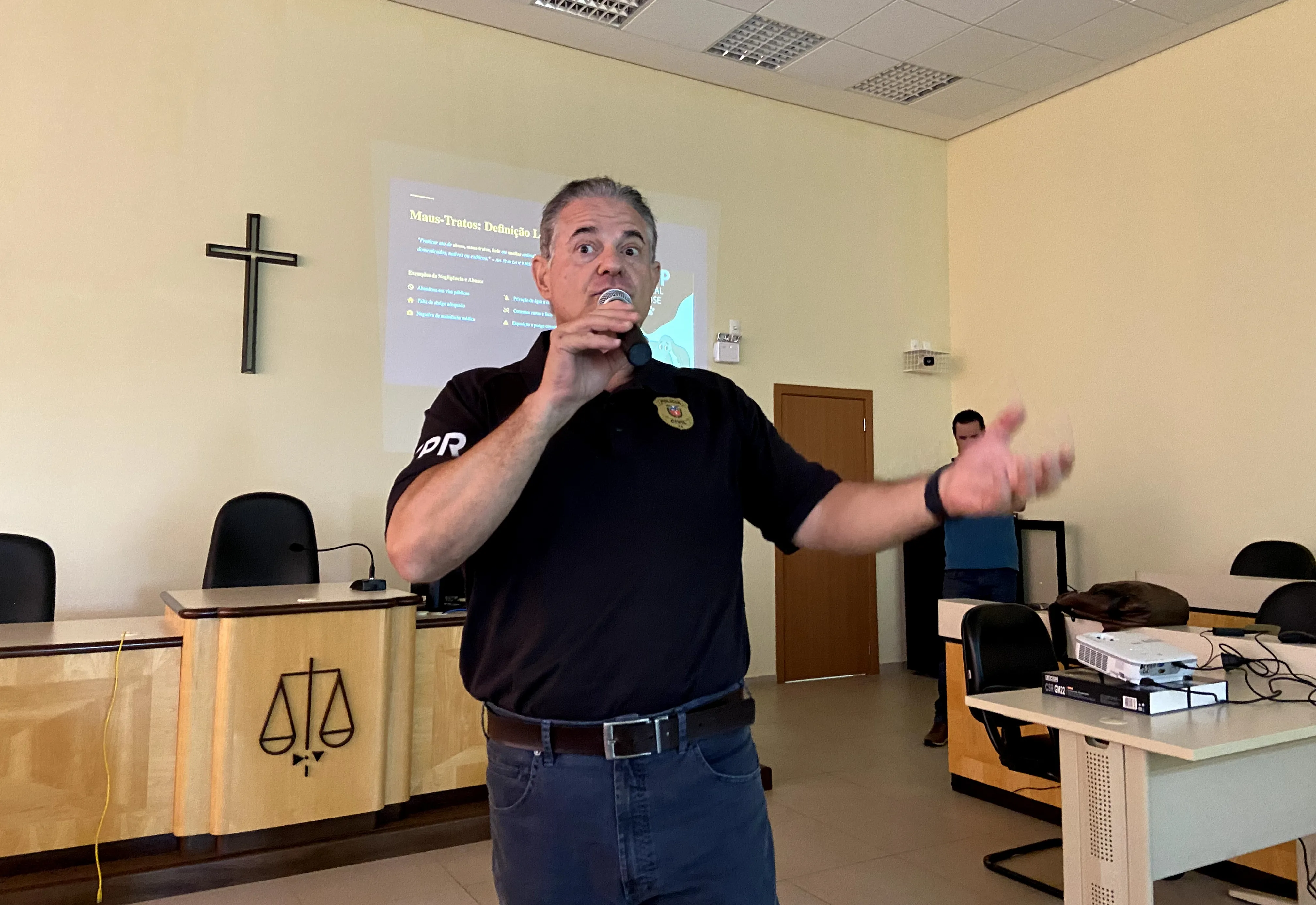 Nova Fátima promove palestra sobre proteção animal e políticas públicas com o Delegado Amir Salmen